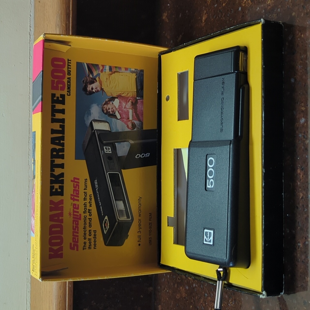 Vintage Kodak Ektralite 500 Camera Outfit
